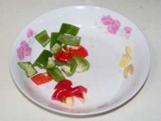 木耳鸡蛋炒黄瓜的做法步骤1