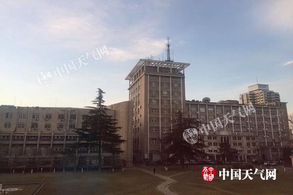 本周北京弱冷空气频繁 今天最高温升至1℃阵风达6级 