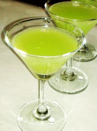 绿色鸡尾酒的做法步骤7