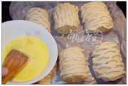 酥皮肉松面包卷的做法步骤8