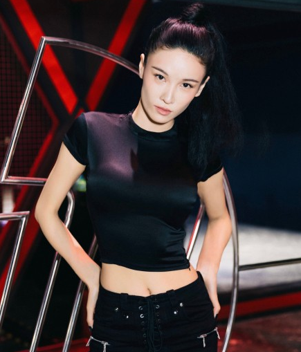 张蓝心恋情曝光是怎么回事 张蓝心男友是谁?是导演许宏宇吗