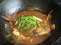 大蒜豆瓣酱辣味鲳鱼的做法步骤11