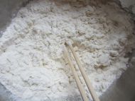 荠菜小饼卷肉丝的做法步骤1