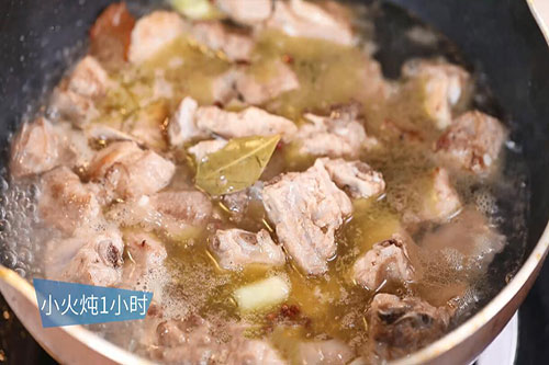 酸菜炖排骨的做法 酸菜炖排骨怎么做