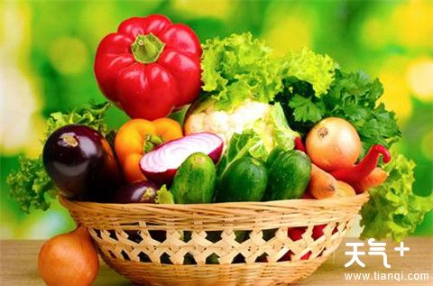 脱发怎么办？经常掉头发吃什么好？