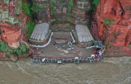 乐山大佛脚趾露出是怎么回事 乐山强降雨已经结束了吗