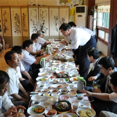 韩国菜及餐桌礼仪,韩国菜是吃法