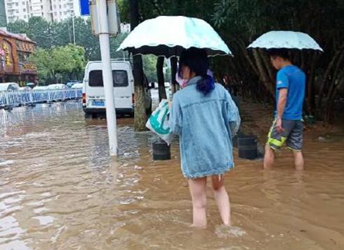 今早江西暴雨黄色预警信号 未来洪涝等灾害风险较大