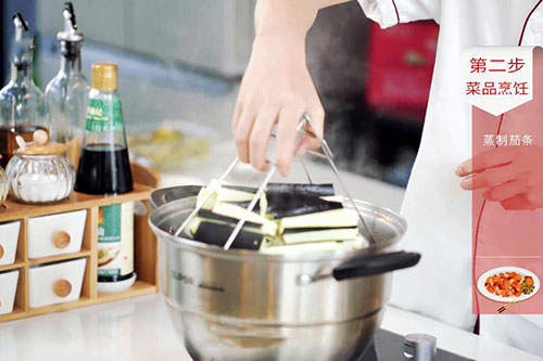 剁椒拌茄子的做法 家常剁椒拌茄子怎么做