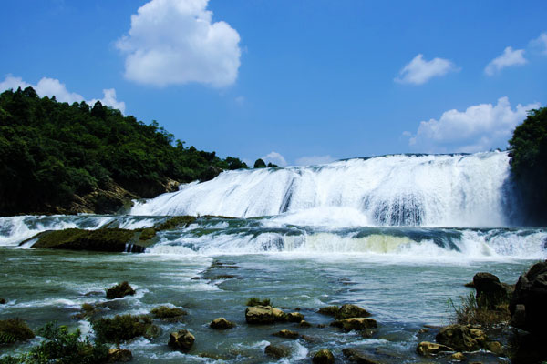 夏天去黄果树瀑布热吗 黄果树瀑布最佳观赏期