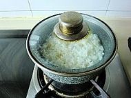 韩餐厅人气美食---石锅拌饭的做法步骤10