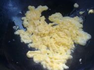 时蔬蛋炒饭的做法步骤3