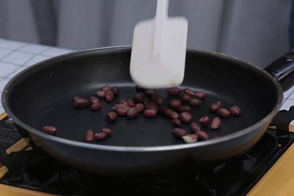 低脂凉拌菠菜的家常做法 低脂凉拌菠菜怎么做