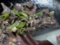 炒鸡杂的做法步骤5