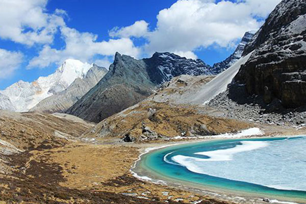 9月去稻城亚丁天气怎样 九月份去稻城亚丁穿什么衣服