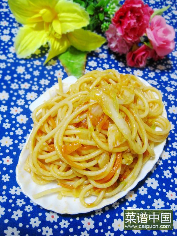 胡萝卜包菜意粉