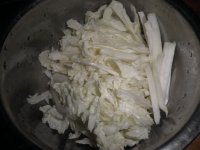 白菜拌海蜇的做法步骤2