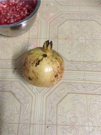 石榴汁的做法步骤1