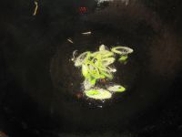 洋葱木耳鸡蛋焖面的做法步骤6
