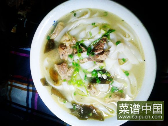 烫广东河粉