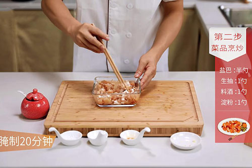 菠萝鸡丁的做法 菠萝鸡丁的正宗做法介绍