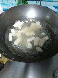 酸辣鸭血粉丝汤的做法步骤7
