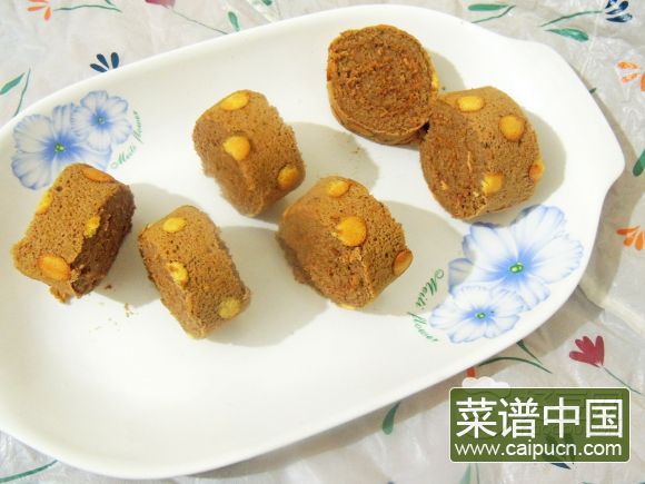 可可波点蛋糕卷