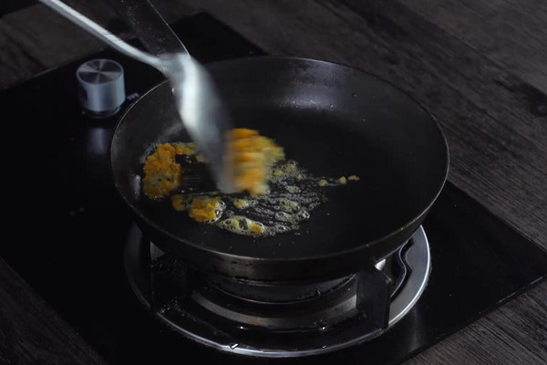 蛋黄焗南瓜的做法 蛋黄焗南瓜的简单做法