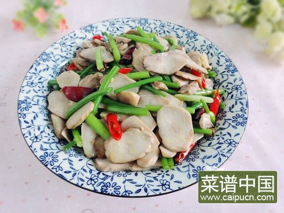韭菜苔炒马勃菌
