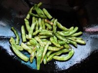 酱拌油焖四季豆的做法步骤4