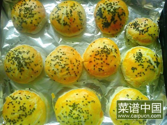 酥皮莲蓉月饼