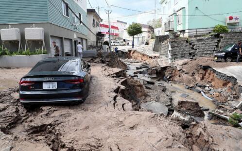 美国爱达荷州发生6.5级地震 震感强烈目前无人员伤亡