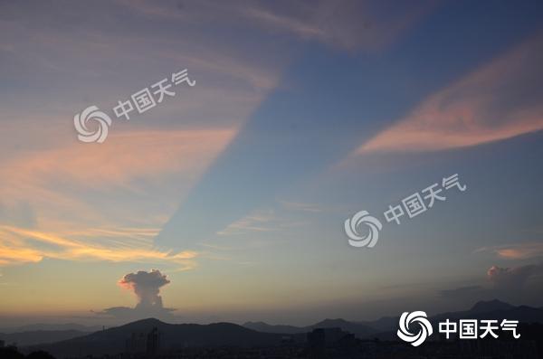 22 史本岩 天空中的橡皮擦_副本.jpg
