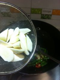 辣版酸菜鱼的做法步骤7