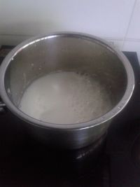 双皮奶的做法步骤1
