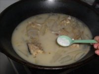 粉皮鱼头汤的做法步骤10