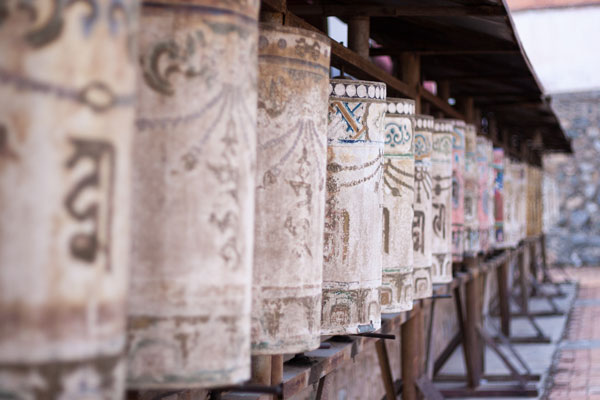 西宁到塔尔寺多少公里 西宁到塔尔寺怎么坐车