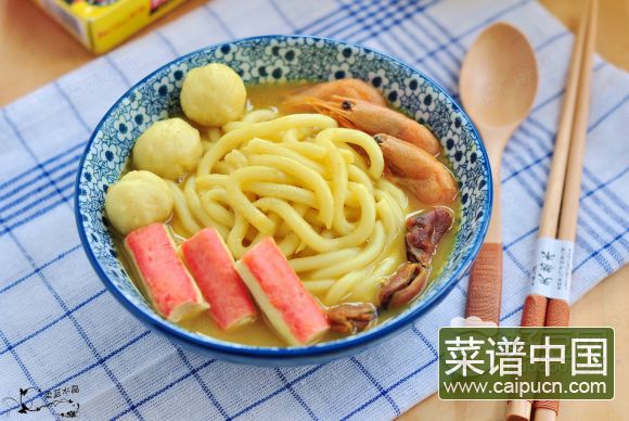 咖喱海鲜乌冬面