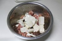 荠菜豆腐丸子汤的做法步骤5