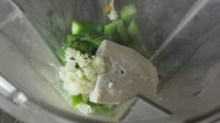西兰花芦笋花菜浓汤的做法步骤4
