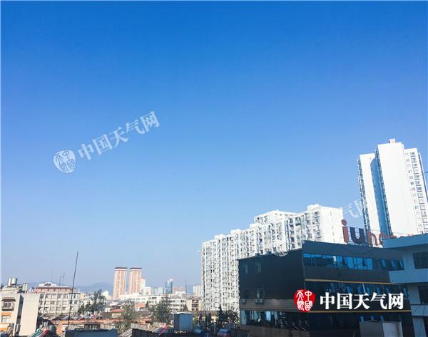 丽江昆明等地防火形势严峻 27日云南大部阵雨局地中雨