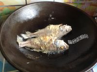 腐乳炖黄鱼的做法步骤3