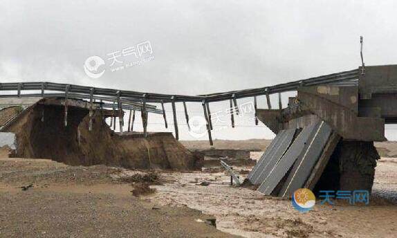 莫高窟前大泉河发生洪水 目前水毁道路已恢复通车
