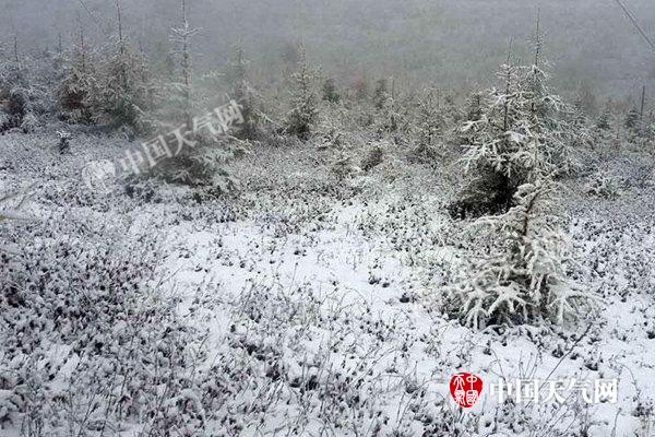 灵山海陀山飘雪 北京初雪日还需等待