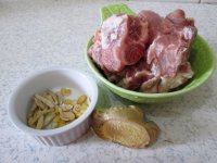 扁豆麦冬煲排骨的做法步骤1