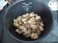 黄豆冬菇焖猪手的做法步骤6