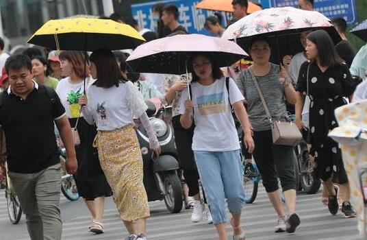 浙江中南地区仍有阵雨天气 白天最高气温依旧30℃以上