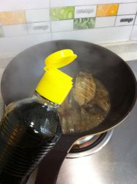 酱焖鲳鱼的做法步骤6