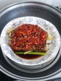 鱼香剁椒蒸鳕鱼的做法步骤6
