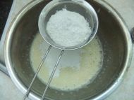 草莓酱蒸蛋糕的做法步骤6